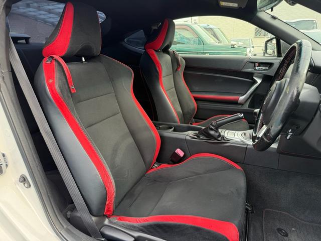 86 GT TRDエアロ TRDマフラー TRDトランクスポイラー TRDエアロスタビリンクライジングカバー HKS車高調 クルコン ダイアトーンナビ Bluetooth ワンセグTV ETC ドラレコ(3枚目)