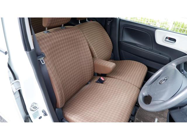 S フルセグTVバックカメラ付ナビ ETC付き 禁煙車 新品バッテリー交換(16枚目)