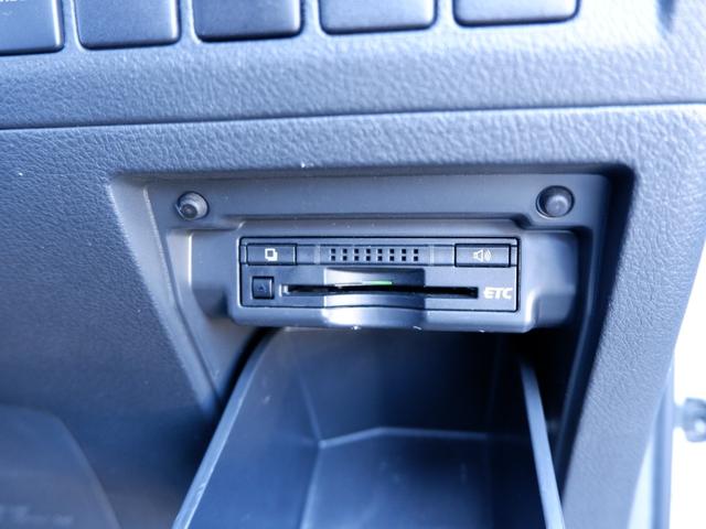 アルファード ２４０Ｓ　１年保証　後期型　フルセグＴＶバックカメラ付ナビ　Ｂｌｕｅｔｏｏｔｈオーディオ対応　禁煙車　両側パワスラドア　新品バッテリー交換　新品ドラレコ＆ＥＴＣ（18枚目）