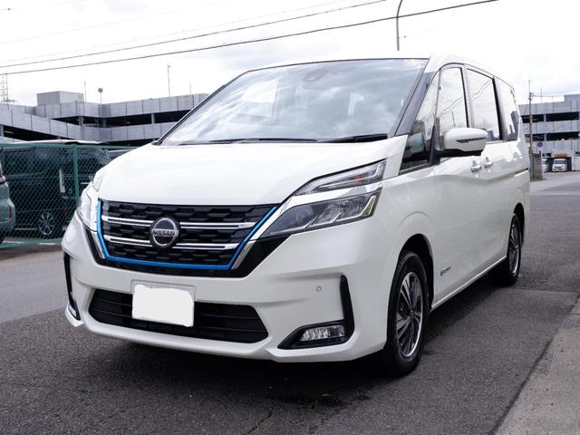 セレナ ｅ－パワー　ＸＶ　１年保証　フルセグＴＶ全方位カメラ付ナビ　Ｂｌｕｅｔｏｏｔｈ　リアモニター　ワンオーナー禁煙車　両側電動ドア　衝突軽減＆踏み間違い防止　前後ドラレコ＆ＥＴＣ２．０　新品補機バッテリー　シートヒーター（2枚目）