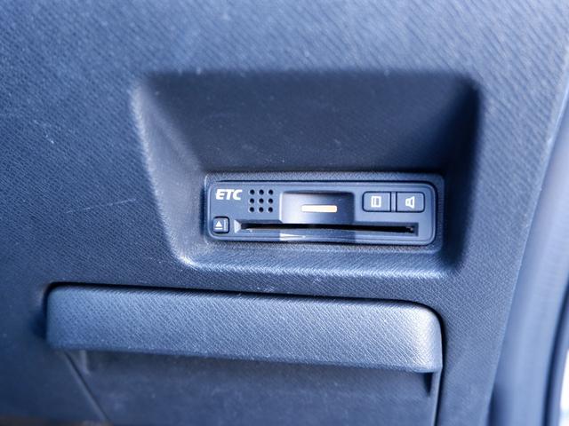 ステップワゴンスパーダ パワーエディション　後期型　９型フルセグＴＶバックカメラ付ナビ　禁煙車　両側電動ドア　ドラレコ＆ＥＴＣ　新品バッテリー交換（18枚目）