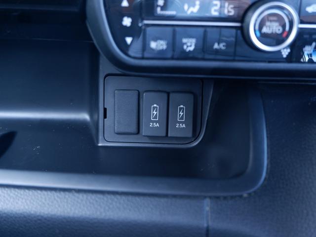 N-BOXカスタム G・EXターボホンダセンシング 1年保証 フルセグTVバックカメラ付ナビ Bluetoothオーディオ対応 禁煙車 両側電動 前後ドラレコ&ETC 衝突軽減ブレーキ&踏み間違い防止 新品バッテリー交換 左右シートヒーター装備(25枚目)