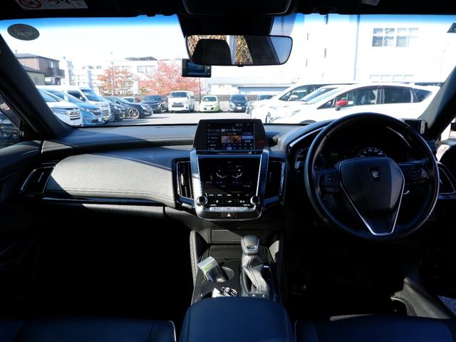 クラウンハイブリッド ＲＳアドバンス　１年保証　ＴＲＤエアロ　フルセグＴＶ全方位カメラ付ナビ　Ｂｌｕｅｔｏｏｔｈオーディオ対応　ワンオーナー禁煙車　前後ドラレコ＆ＥＴＣ２．０　黒革　ＨＵＤ（12枚目）