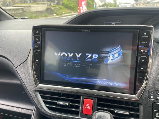 ＺＳ　アルパイン１０インチナビ　フリップダウンモニター　デジタルインナーミラー　両側パワースライドドア　フルセグＴＶ　Ｂｌｕｅｔｏｏｔｈ　バックカメラ　ビルトインＥＴＣ　アイドリングストッップ(24枚目)