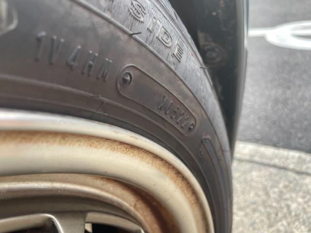 Ｋｅｉワークス ベースグレード　ボンネット　ルーフ　再塗装　２０２２年製タイヤ　社外アルミ　キーレス　赤レカロ　ＥＴＣ　ＤＶＤ　社外マフラー　５ＭＴ（5枚目）