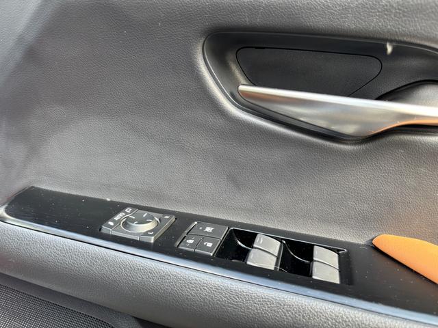ＵＸ ＵＸ２５０ｈ　バージョンＬ　１オーナー　ユーザー買取車両　１年保証　フルセグＴＶ　全方位モニター　Ｂｌｕｅｔｏｏｔｈ　ＥＴＣ　法定整備付き　本革シート　ドラレコ（41枚目）