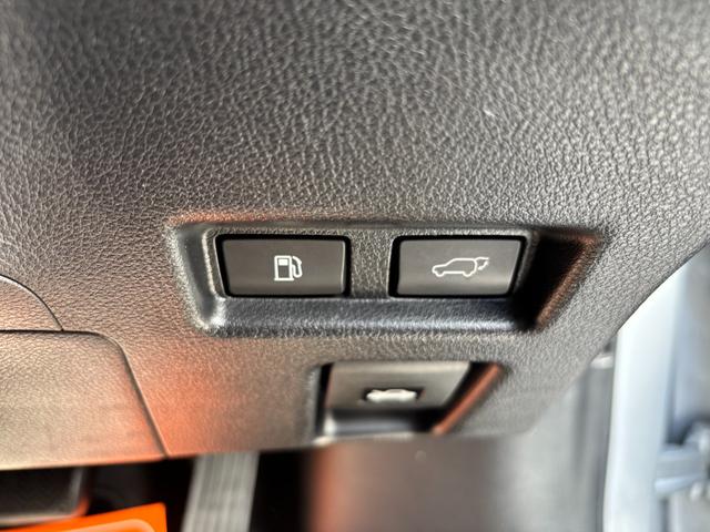ＵＸ ＵＸ２５０ｈ　バージョンＬ　１オーナー　ユーザー買取車両　１年保証　フルセグＴＶ　全方位モニター　Ｂｌｕｅｔｏｏｔｈ　ＥＴＣ　法定整備付き　本革シート　ドラレコ（52枚目）