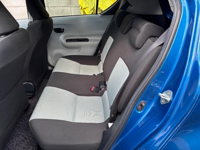 アクア S 1年保証 AUX 1オーナー リア修復 スマートキー プッシュスタート ETC 2024年製タイヤ マルチインフォメーションディスプレイ(4.2インチカラーTFT液晶)(6枚目)