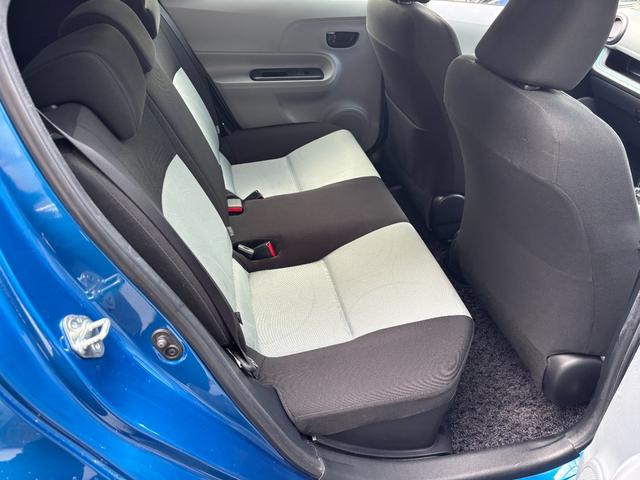 アクア S 1年保証 AUX 1オーナー リア修復 スマートキー プッシュスタート ETC 2024年製タイヤ マルチインフォメーションディスプレイ(4.2インチカラーTFT液晶)(7枚目)