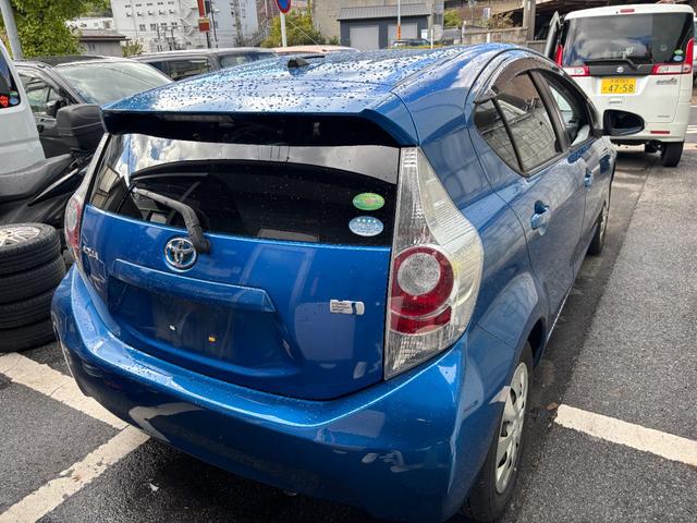 アクア S 1年保証 AUX 1オーナー リア修復 スマートキー プッシュスタート ETC 2024年製タイヤ マルチインフォメーションディスプレイ(4.2インチカラーTFT液晶)(24枚目)