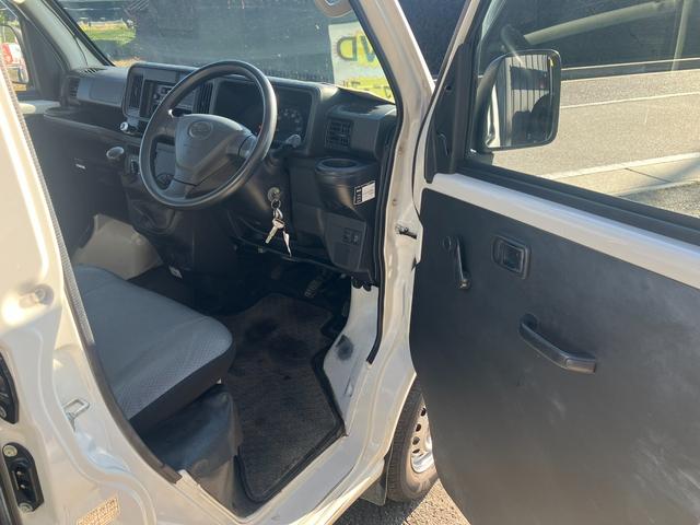 ハイゼットカーゴ スペシャル　４ＷＤ　５速マニュアル　ＥＴＣ　エアコン　パワステ（11枚目）