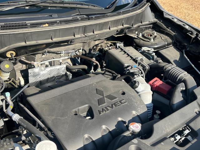 G 4WD パノラマガラスルーフ ワンオーナー パドルシフト 禁煙 ドラレコ Bluetooth 18インチアルミ ハーフレザーシート(28枚目)
