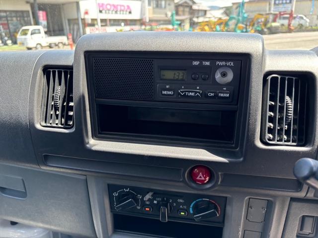 ＤＸ　車検８年５月　エアコン　ラジオ　２ＷＤ　３ＡＴ(27枚目)