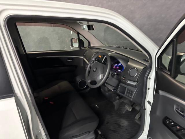 ワゴンＲスティングレー Ｔ　車検８年１月　ターボ　スマートキー　ＣＤ　ＥＴＣ　ＡＷ　フォグランプ　２ＷＤ　ＣＶＴ（46枚目）