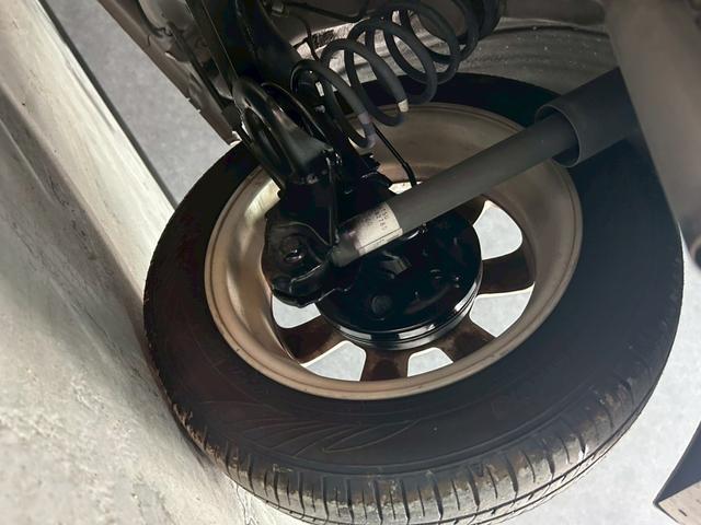 ムーヴコンテ Ｘ　車検８年１１月　スマートキー　ＣＤ　ＡＷ　２ＷＤ　ＣＶＴ（32枚目）