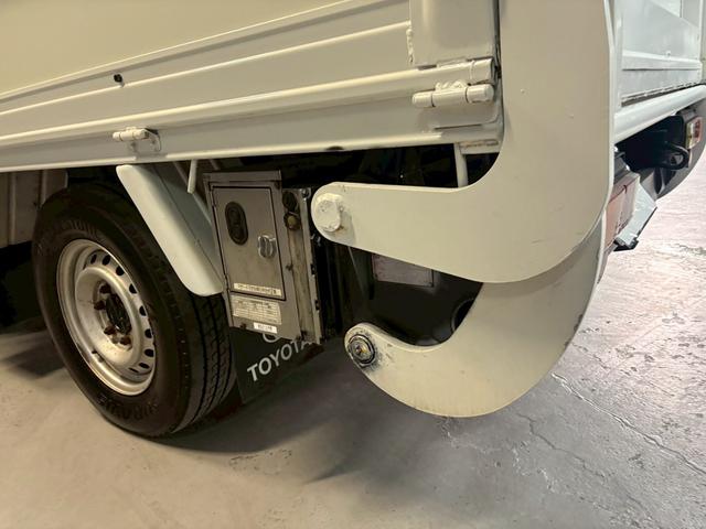 ダイナトラック Ｗキャブロングシングルジャストロ　車検８年６月　４ＷＤ　５ＭＴ　ＥＴＣ　ラジオ　フォグランプ（11枚目）