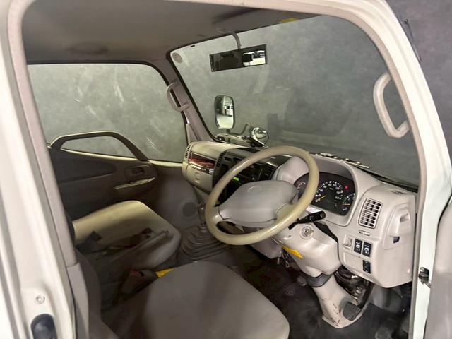 ダイナトラック Ｗキャブロングシングルジャストロ　車検８年６月　４ＷＤ　５ＭＴ　ＥＴＣ　ラジオ　フォグランプ（32枚目）