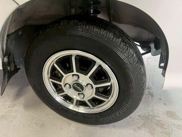ハイゼットトラック エアコン・パワステ　スペシャル　車検９年１０月　４ＷＤ　５ＭＴ　ナビ　エアコン　ＡＷ（9枚目）