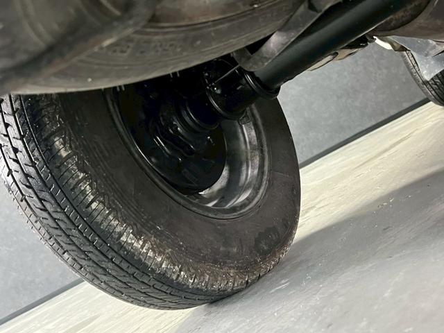 ハイゼットトラック エアコン・パワステ　スペシャル　車検９年１０月　４ＷＤ　５ＭＴ　ナビ　エアコン　ＡＷ（10枚目）