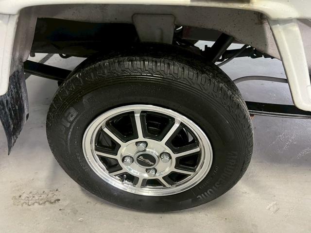 ハイゼットトラック エアコン・パワステ　スペシャル　車検９年１０月　４ＷＤ　５ＭＴ　ナビ　エアコン　ＡＷ（29枚目）