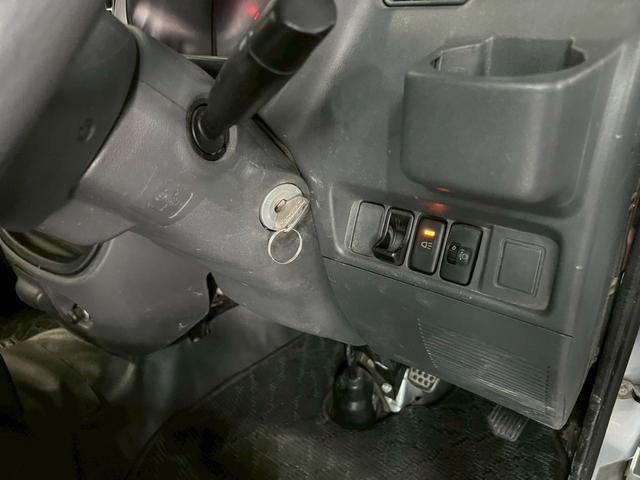 ハイゼットトラック ＥＸＴ　車検７年１２月　４ＷＤ　エアコン　ＣＤ　３ＡＴ（29枚目）