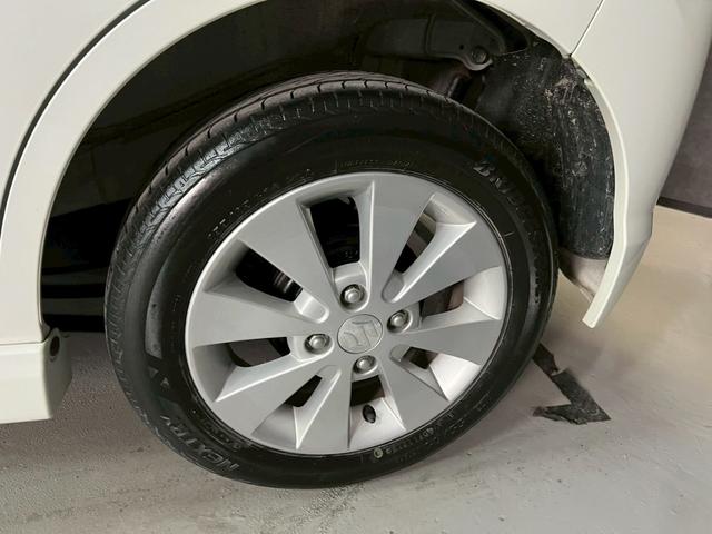 ワゴンＲスティングレー Ｘ　車検８年８月　４ＷＤ　スマートキー　ＣＤ　シートヒーター　ＡＷ　フォグランプ　ＣＶＴ（14枚目）