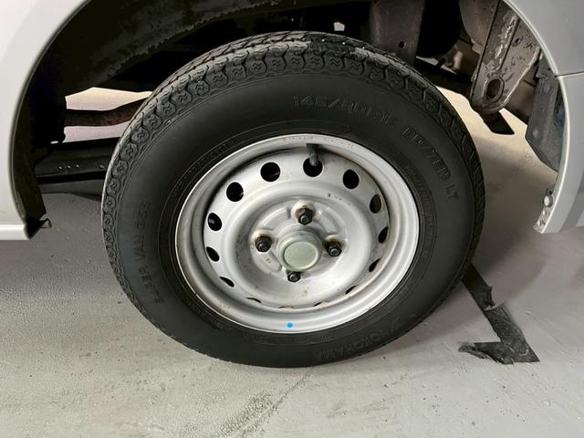 エブリイ ＰＡ　車検８年３月　４ＷＤ　ＣＤ　３ＡＴ（31枚目）