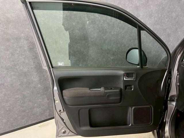 ライフ ディーバターボクールセレクト 車検9年10月 ターボ 4WD ナビ AW フォグランプ 4AT(8枚目)