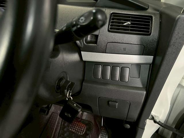 ムーヴ カスタム　Ｘ　車検８年１１月　スマートキー　ＣＤ　ＡＷ　フォグランプ　２ＷＤ　ＣＶＴ（30枚目）