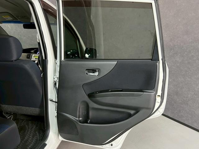 ムーヴ カスタム　Ｘ　車検８年１１月　スマートキー　ＣＤ　ＡＷ　フォグランプ　２ＷＤ　ＣＶＴ（33枚目）