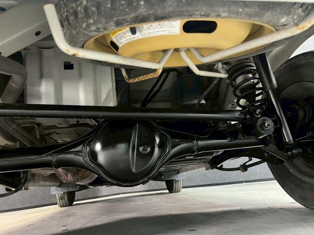 エブリイ ＰＡ　車検８年６月　ラジオ　２ＷＤ　３ＡＴ（16枚目）