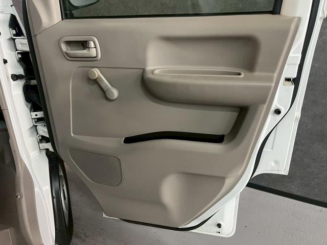 エブリイ ＰＡ　車検８年６月　ラジオ　２ＷＤ　３ＡＴ（36枚目）