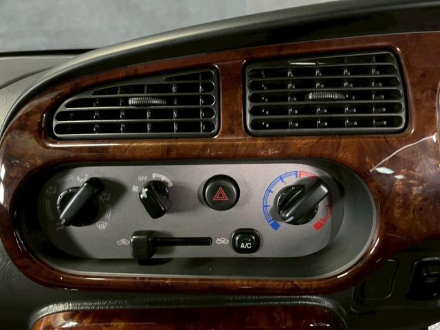 ミラジーノ ジーノリミテッド 車検9年6月 オートギヤシフト 禁煙 CD ABS SRSエアバッグ パワステ パワーウィンドウ 2WD 4AT(41枚目)