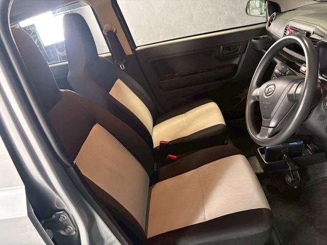 ミライース L SAIII 車検9年3月 オートギヤシフト キーレス CD ETC ABS SRSエアバッグ 横滑り防止 ヘッドライトレベライザー パワステ パワーウィンドウ ドライブレコーダー パーキングセンサー 2WD(9枚目)