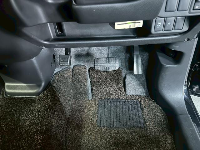 デイズ ハイウェイスターX Vセレクション+セーフティII 車検8年4月 4WD オートギヤシフト スマートキー ナビ ETC ABS SRSエアバッグ 横滑り防止 シートヒーター パワステ パワーウィンドウ アルミホイール フォグランプ アイドリングストップ(21枚目)