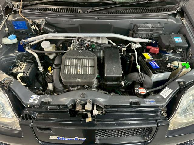 Ｋｅｉワークス ベースグレード　車検９年１０月　ターボ　４ＷＤ　５ＭＴ　マニュアルギヤシフト　キーレス　ナビ　ＡＢＳ　ＳＲＳエアバッグ　パワステ　パワーウィンドウ　レカロシート　社外ステアリング　ローダウン　アルミホイール（9枚目）