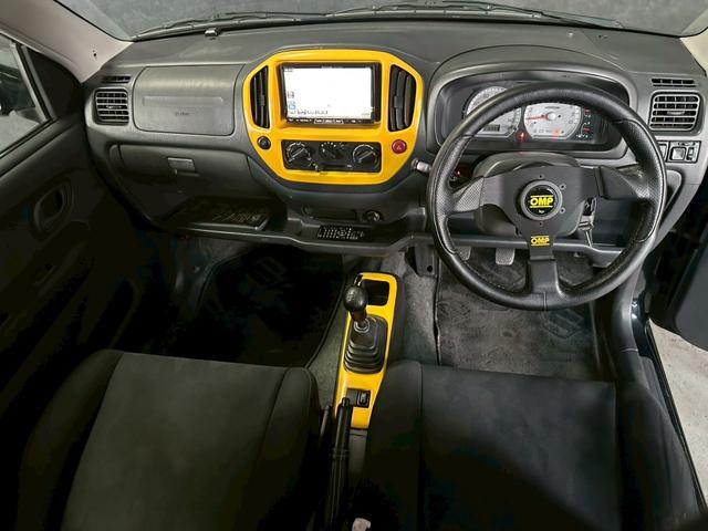 Ｋｅｉワークス ベースグレード　車検９年１０月　ターボ　４ＷＤ　５ＭＴ　マニュアルギヤシフト　キーレス　ナビ　ＡＢＳ　ＳＲＳエアバッグ　パワステ　パワーウィンドウ　レカロシート　社外ステアリング　ローダウン　アルミホイール（34枚目）