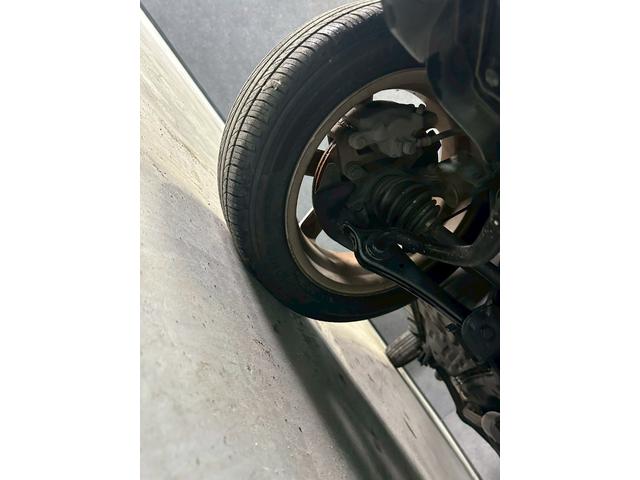 Ｋｅｉワークス ベースグレード　車検９年１０月　ターボ　４ＷＤ　５ＭＴ　マニュアルギヤシフト　キーレス　ナビ　ＡＢＳ　ＳＲＳエアバッグ　パワステ　パワーウィンドウ　レカロシート　社外ステアリング　ローダウン　アルミホイール（50枚目）