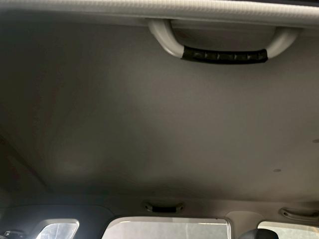 Ｋｅｉワークス ベースグレード　車検９年１０月　ターボ　４ＷＤ　５ＭＴ　マニュアルギヤシフト　キーレス　ナビ　ＡＢＳ　ＳＲＳエアバッグ　パワステ　パワーウィンドウ　レカロシート　社外ステアリング　ローダウン　アルミホイール（54枚目）