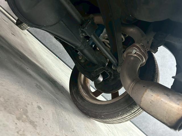 Ｋｅｉワークス ベースグレード　車検９年１０月　ターボ　４ＷＤ　５ＭＴ　マニュアルギヤシフト　キーレス　ナビ　ＡＢＳ　ＳＲＳエアバッグ　パワステ　パワーウィンドウ　レカロシート　社外ステアリング　ローダウン　アルミホイール（56枚目）