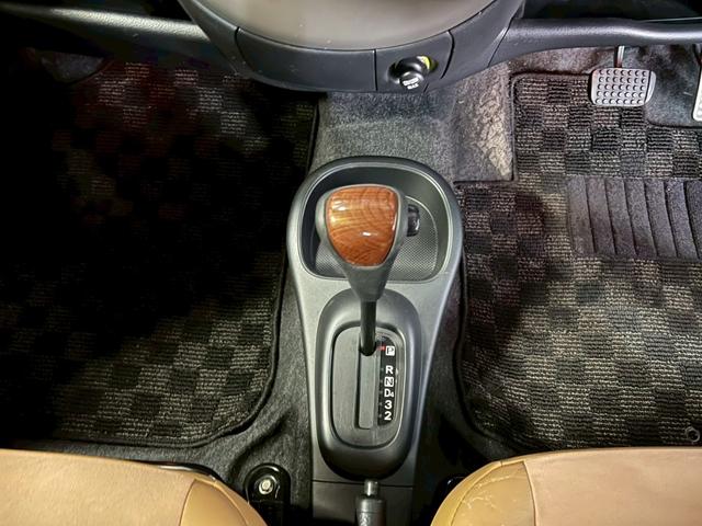 DAIHATSU MIRA GINO PREMIUM X