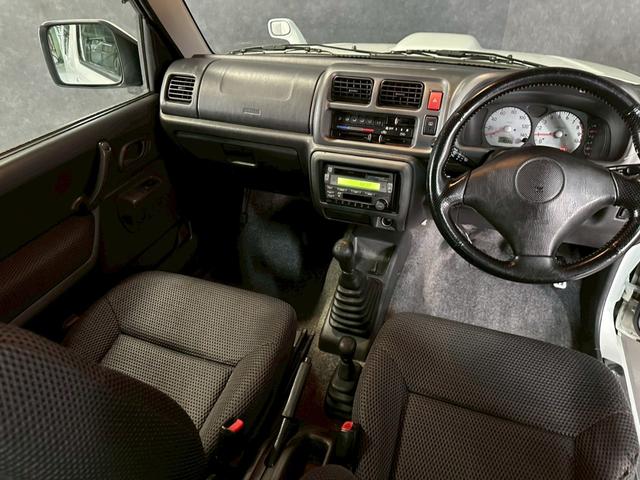 ジムニー ワイルドウインド　車検９年１０月　ターボ　４ＷＤ　５ＭＴ　マニュアルギヤシフト　ＣＤ　ＭＤ　カセット　ＡＢＳ　ＳＲＳエアバッグ　パワステ　パワーウィンドウ　シートヒーター　アルミホイール　フォグランプ（20枚目）