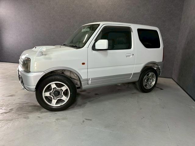 ジムニー ワイルドウインド　車検９年１０月　ターボ　４ＷＤ　５ＭＴ　マニュアルギヤシフト　ＣＤ　ＭＤ　カセット　ＡＢＳ　ＳＲＳエアバッグ　パワステ　パワーウィンドウ　シートヒーター　アルミホイール　フォグランプ（21枚目）