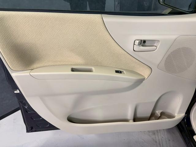 ムーヴ Xスペシャル 車検9年11月 4WD オートギヤシフト キーレス CD ETC ABS SRSエアバッグ ヘッドライトレベライザー パワステ パワーウィンドウ 2WD CVT(14枚目)