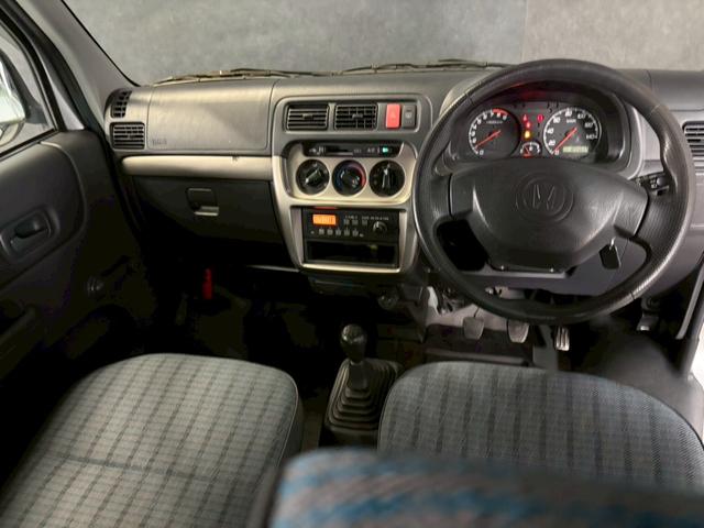 アクティバン SDX 車検9年11月 4WD 5MT マニュアルギヤシフト キーレス ラジオ ABS SRSエアバッグ ヘッドライトレベライザー パワステ パワーウィンドウ(7枚目)