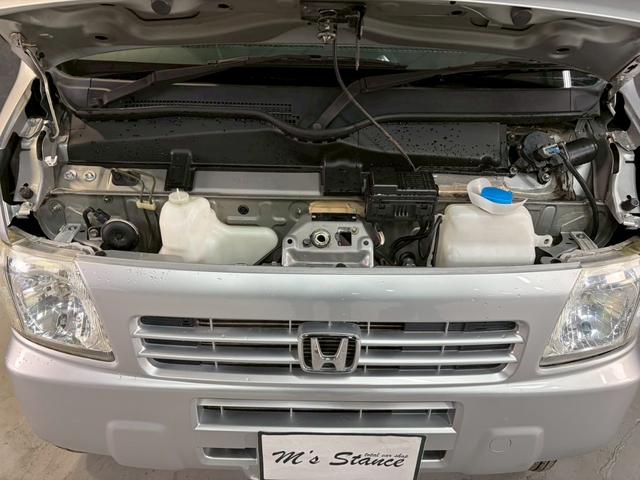 アクティバン SDX 車検9年11月 4WD 5MT マニュアルギヤシフト キーレス ラジオ ABS SRSエアバッグ ヘッドライトレベライザー パワステ パワーウィンドウ(9枚目)