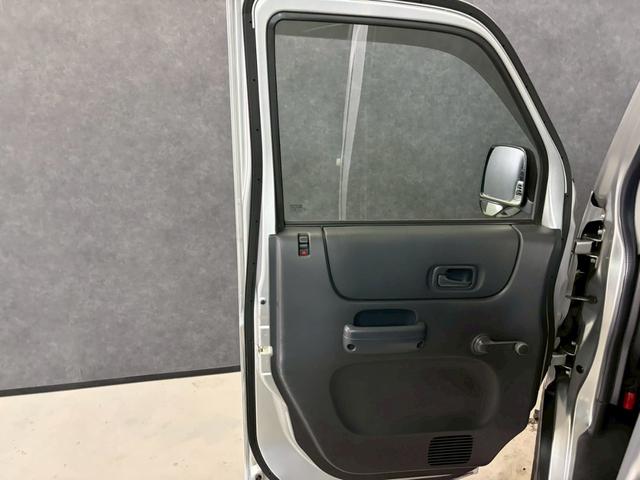 アクティバン SDX 車検9年11月 4WD 5MT マニュアルギヤシフト キーレス ラジオ ABS SRSエアバッグ ヘッドライトレベライザー パワステ パワーウィンドウ(34枚目)