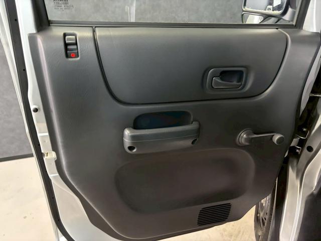 アクティバン SDX 車検9年11月 4WD 5MT マニュアルギヤシフト キーレス ラジオ ABS SRSエアバッグ ヘッドライトレベライザー パワステ パワーウィンドウ(42枚目)