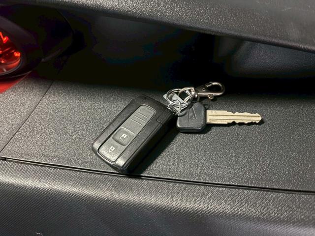 ムーヴ カスタム Xリミテッド 車検9年11月 オートギヤシフト スマートキー ナビ ETC バックカメラ ABS SRSエアバッグ パワステ パワーウィンドウ ドライブレコーダー アルミホイール フォグランプ 2WD CVT(8枚目)