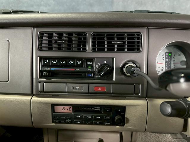 ラシーン ｆｔ　タイプＩＩ　車検８年１０月　４ＷＤ　オートギヤシフト　カセットデッキ　ＡＢＳ　ＳＲＳエアバッグ　パワステ　パワーウィンドウ　４ＡＴ（27枚目）